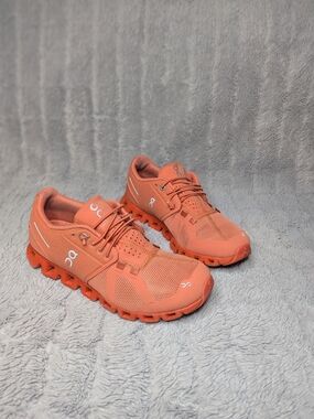 On Running Cloud Running Shoes in Coral Orange - Women's Size 6.5